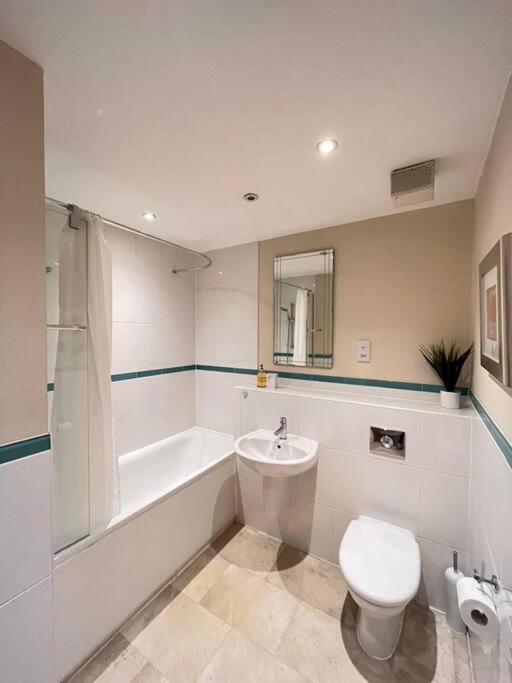Space And Comfort In Summertown Oxford Bagian luar foto